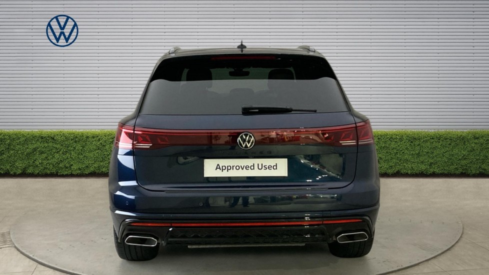 Volkswagen Touareg 3.0 V6 TDI 4Motion 286 Black Edition 5dr Tip Auto Diesel Estate - Image 8