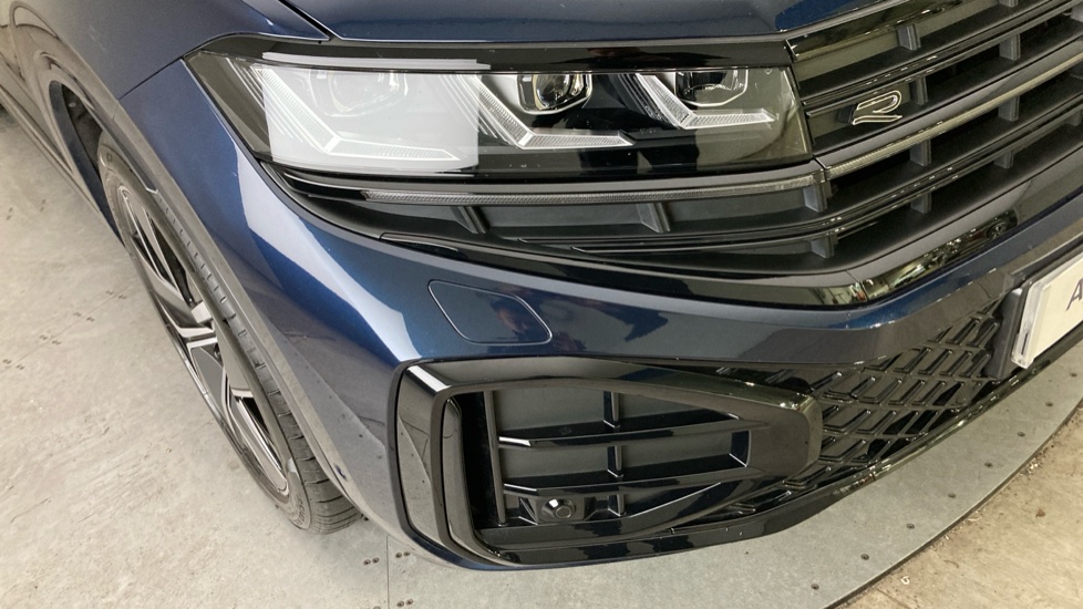 Volkswagen Touareg 3.0 V6 TDI 4Motion 286 Black Edition 5dr Tip Auto Diesel Estate - Image 21