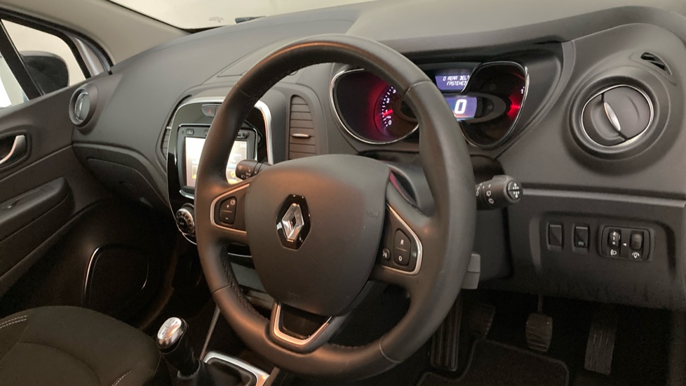 Renault Captur 1.5 dCi 90 Iconic 5dr Diesel Hatchback - Image 6