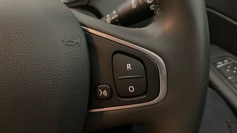 Renault Captur 1.5 dCi 90 Iconic 5dr Diesel Hatchback - Image 18
