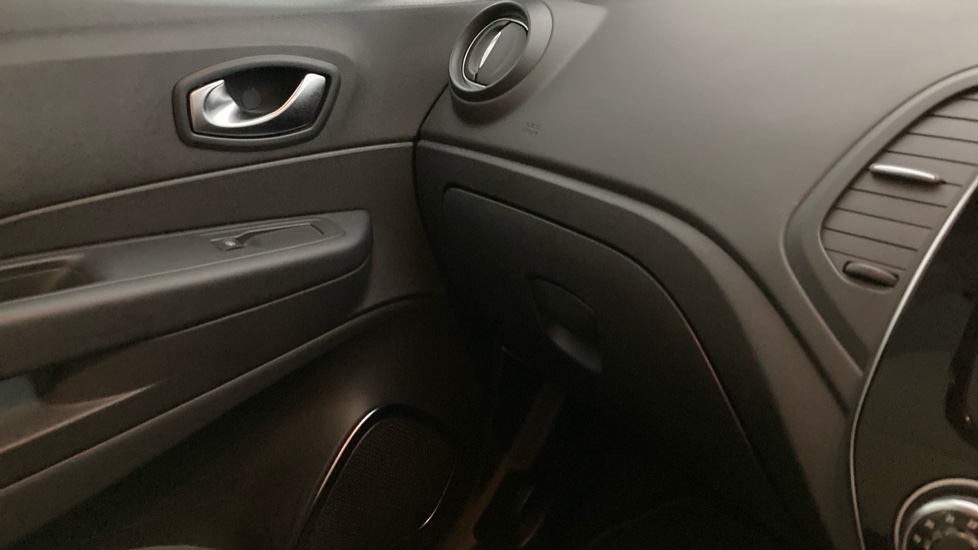 Renault Captur 1.5 dCi 90 Iconic 5dr Diesel Hatchback - Image 38