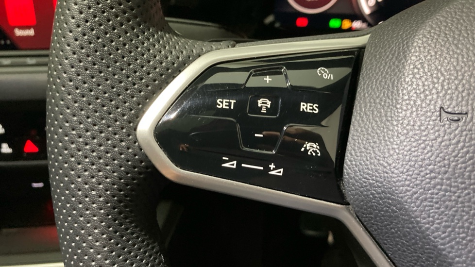 Volkswagen Golf 2.0 TDI 200 GTD 5dr DSG Diesel Hatchback - Image 17