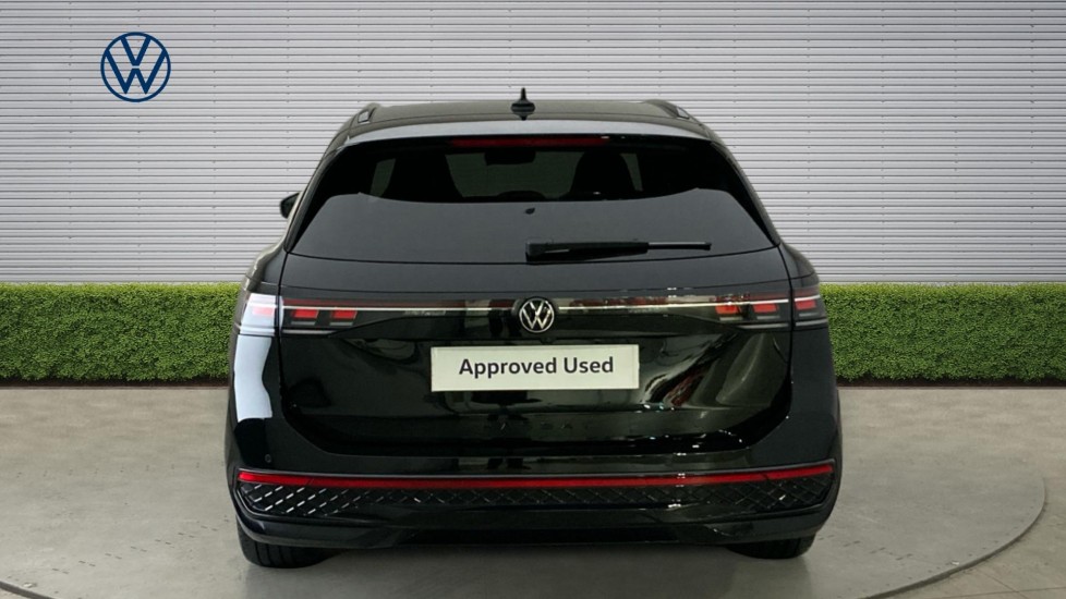Volkswagen Passat 1.5 TSI eHybrid Black Edition 5dr DSG Estate - Image 8