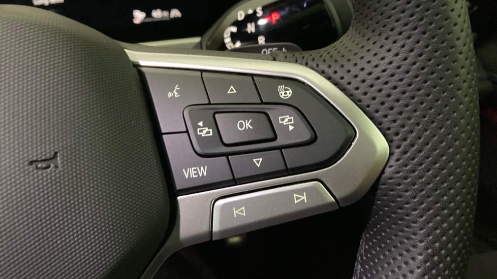 Volkswagen Passat 1.5 TSI eHybrid Black Edition 5dr DSG Estate - Image 18