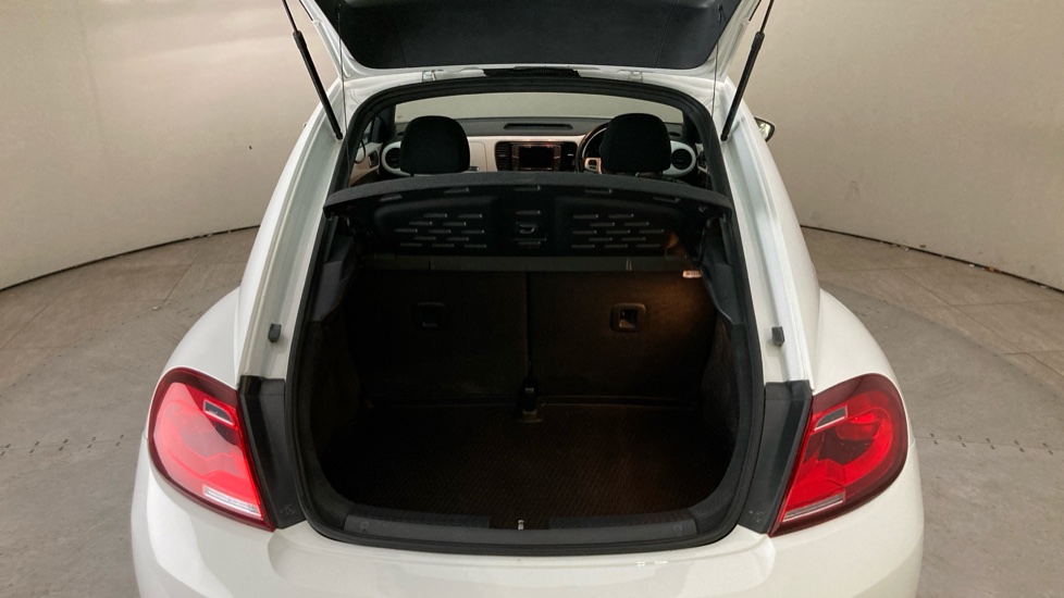 Volkswagen Beetle 1.2 TSI Design 3dr Petrol Hatchback - Image 20