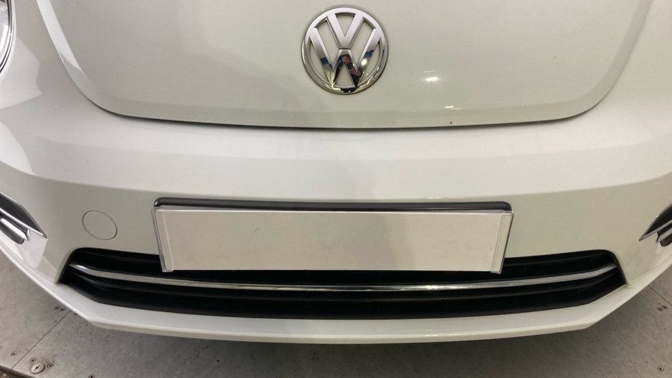 Volkswagen Beetle 1.2 TSI Design 3dr Petrol Hatchback - Image 23