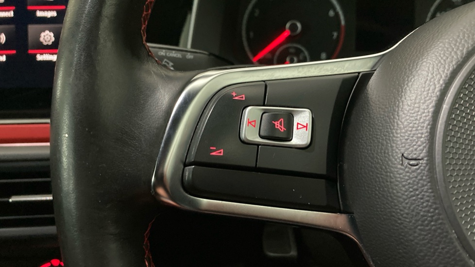 Volkswagen Polo 2.0 TSI GTI 5dr DSG Petrol Hatchback - Image 17
