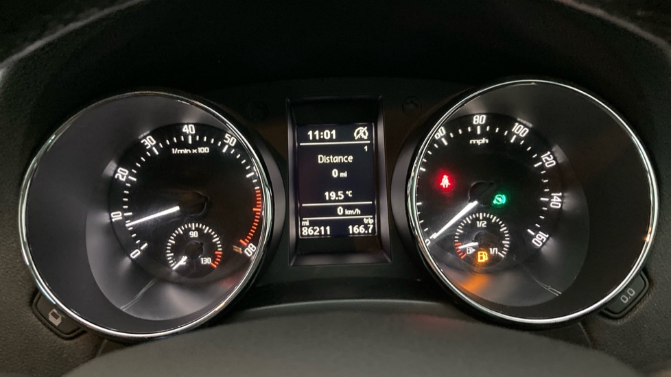 Skoda Yeti 1.2 TSI 110 SE L 5dr DSG Petrol Estate - Image 11