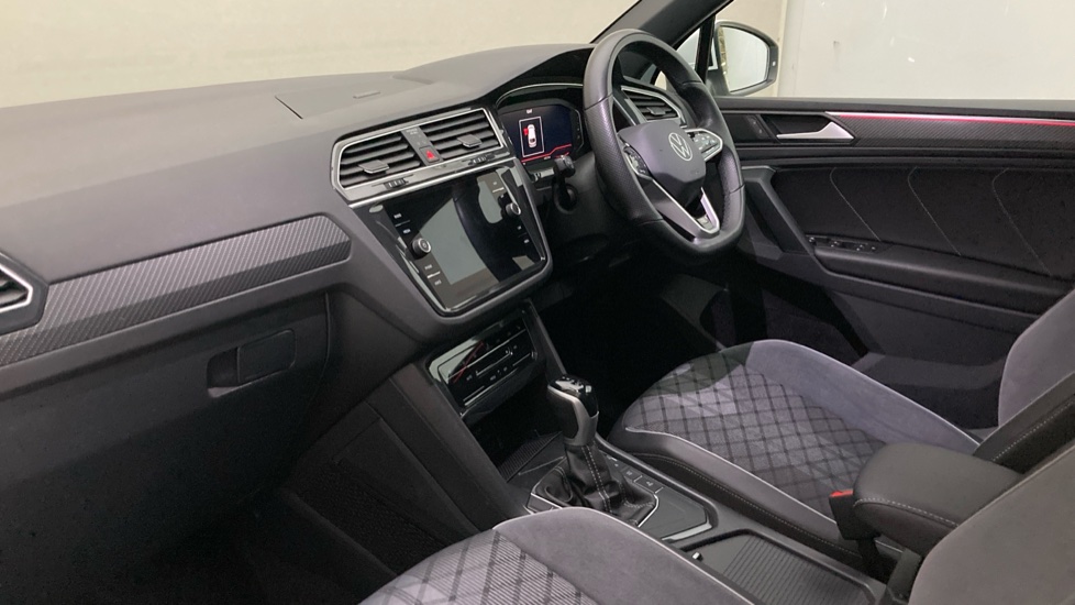 Volkswagen Tiguan 1.5 TSI 150 R-Line 5dr DSG Petrol Estate - Image 2