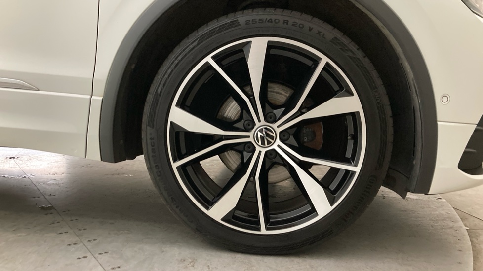 Volkswagen Tiguan 1.5 TSI 150 R-Line 5dr DSG Petrol Estate - Image 5