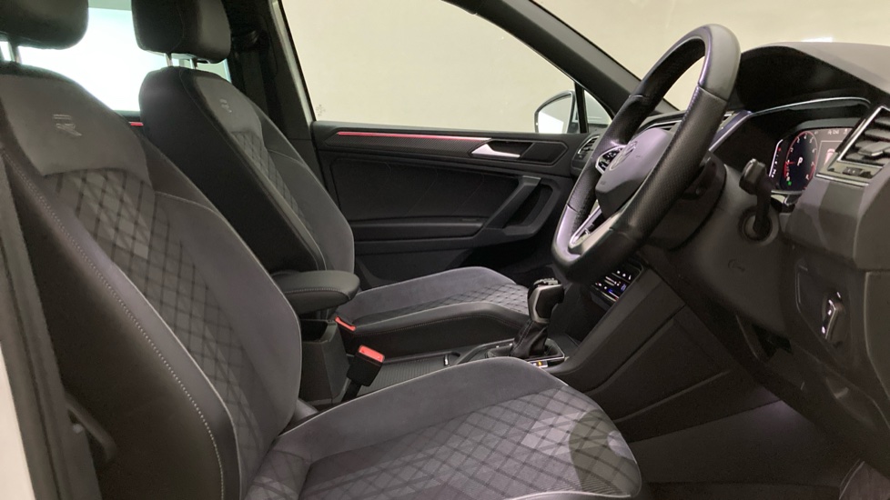 Volkswagen Tiguan 1.5 TSI 150 R-Line 5dr DSG Petrol Estate - Image 15