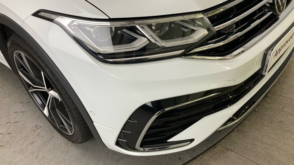 Volkswagen Tiguan 1.5 TSI 150 R-Line 5dr DSG Petrol Estate - Image 32