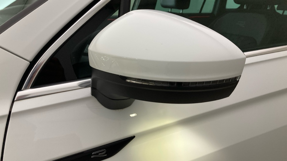 Volkswagen Tiguan 1.5 TSI 150 R-Line 5dr DSG Petrol Estate - Image 41