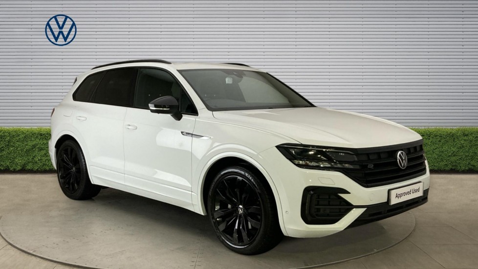 Volkswagen Touareg 3.0 V6 TDI 4Motion 231 Black Edition 5dr Tip Auto Diesel Estate - Image 1