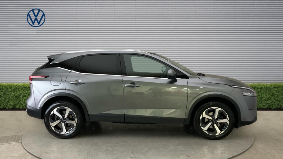 Nissan Qashqai 1.3 DiG-T MH 158 N-Connecta 5dr Xtronic Petrol Hatchback - Image 4