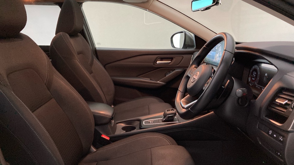 Nissan Qashqai 1.3 DiG-T MH 158 N-Connecta 5dr Xtronic Petrol Hatchback - Image 15