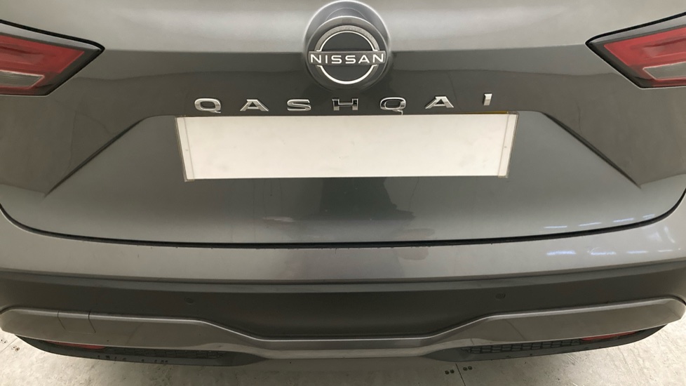Nissan Qashqai 1.3 DiG-T MH 158 N-Connecta 5dr Xtronic Petrol Hatchback - Image 39