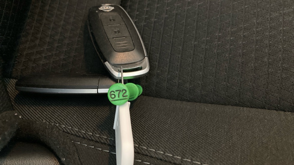 Nissan Qashqai 1.3 DiG-T MH 158 N-Connecta 5dr Xtronic Petrol Hatchback - Image 42