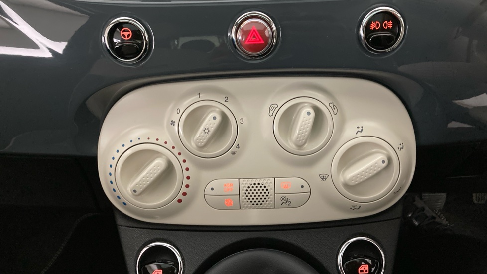 Fiat 500 1.2 Lounge 3dr Petrol Hatchback - Image 13