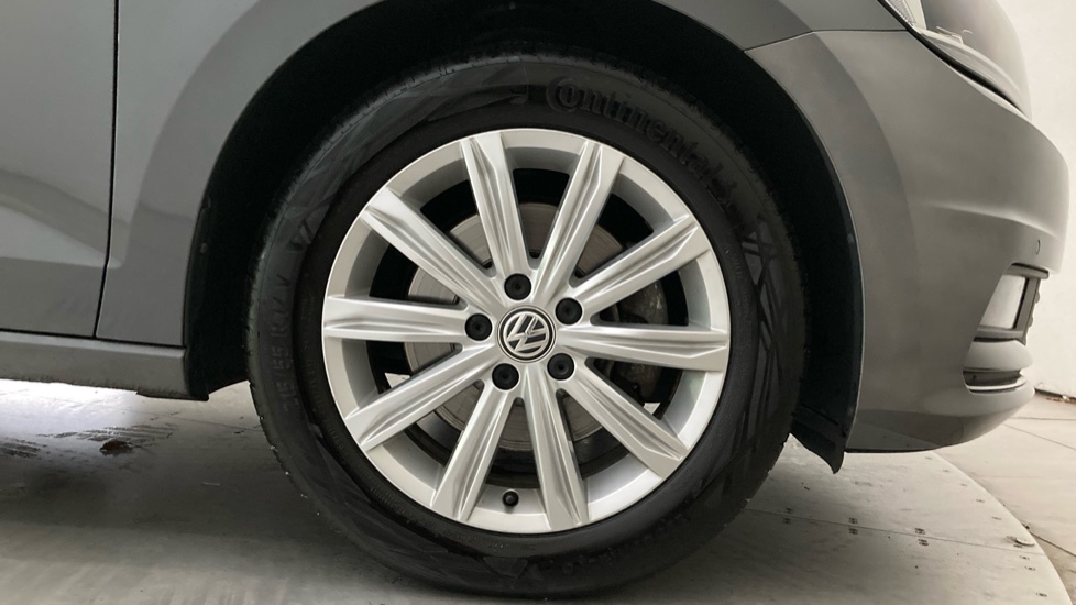 Volkswagen Touran 1.5 TSI EVO SEL 5dr DSG Petrol Estate - Image 5