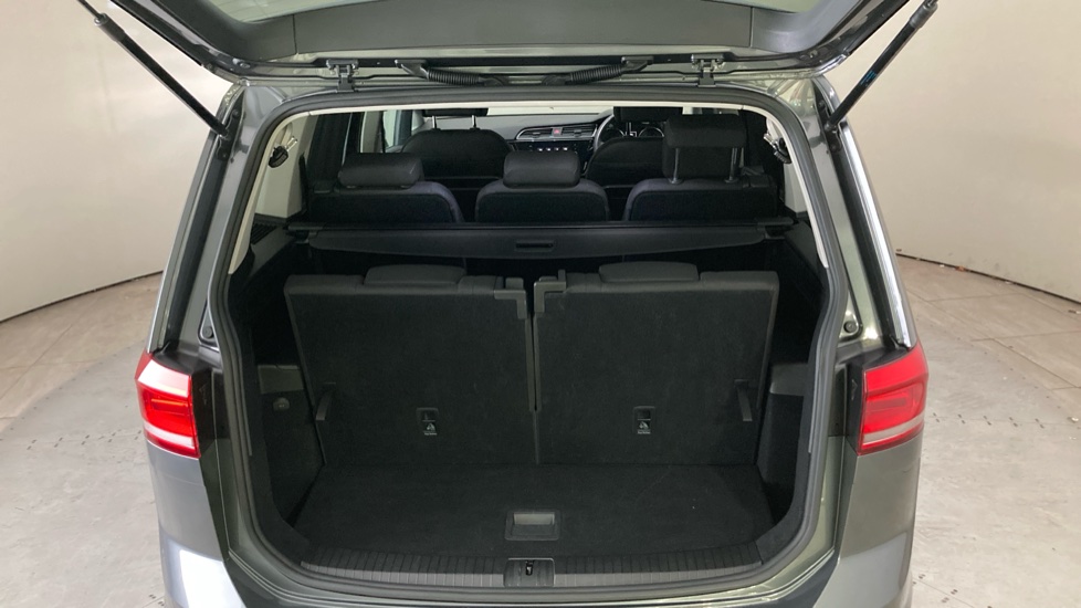 Volkswagen Touran 1.5 TSI EVO SEL 5dr DSG Petrol Estate - Image 20