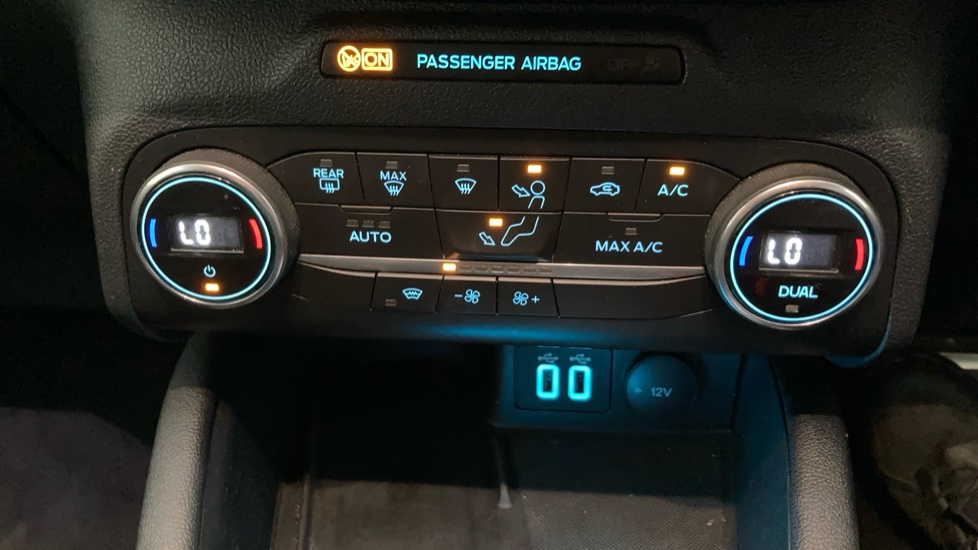 Ford Kuga 1.5 EcoBlue ST-Line Edition 5dr Auto Diesel Estate - Image 13