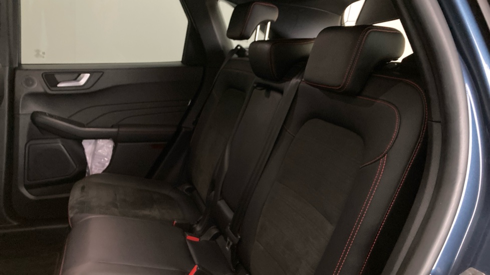 Ford Kuga 1.5 EcoBlue ST-Line Edition 5dr Auto Diesel Estate - Image 16