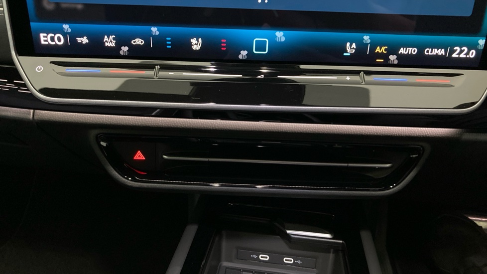 Volkswagen ID.7 210kW Match Pro S Plus 86kWh 5dr Auto [Int+ Pack] Electric Hatchback - Image 13