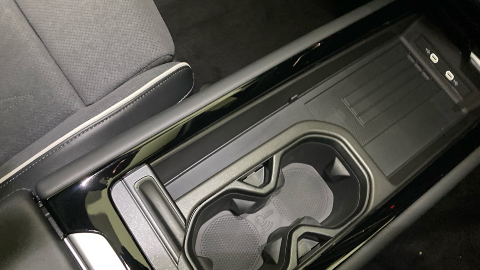Volkswagen ID.7 210kW Match Pro S Plus 86kWh 5dr Auto [Int+ Pack] Electric Hatchback - Image 14