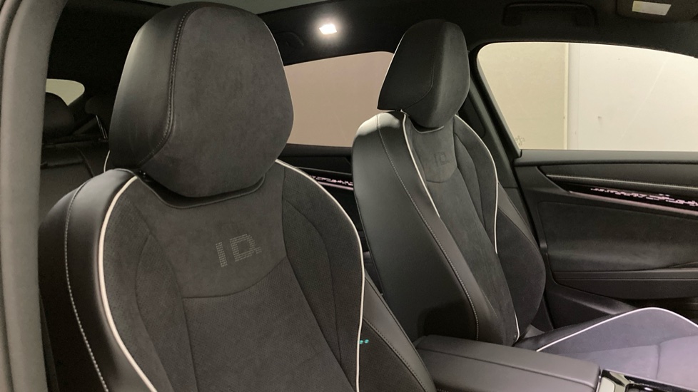 Volkswagen ID.7 210kW Match Pro S Plus 86kWh 5dr Auto [Int+ Pack] Electric Hatchback - Image 28
