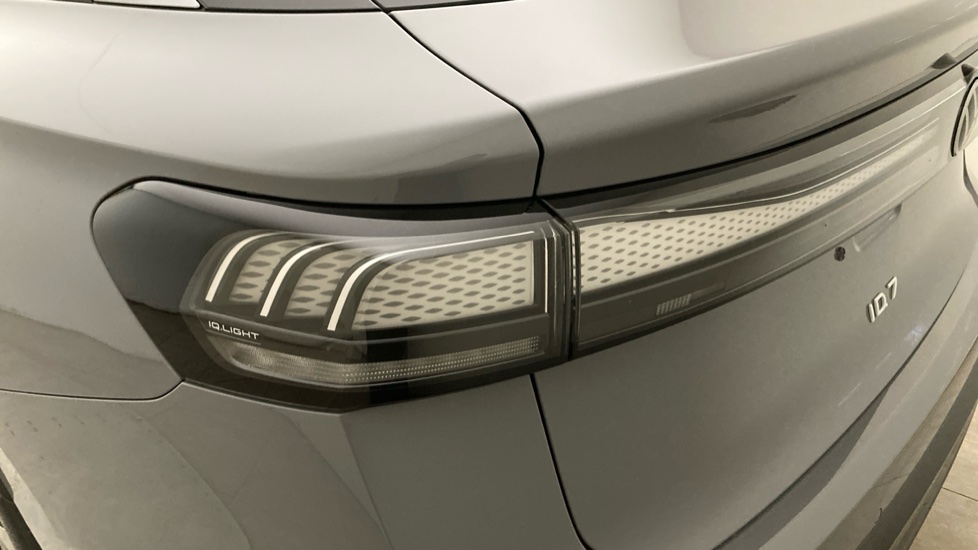 Volkswagen ID.7 210kW Match Pro S Plus 86kWh 5dr Auto [Int+ Pack] Electric Hatchback - Image 33