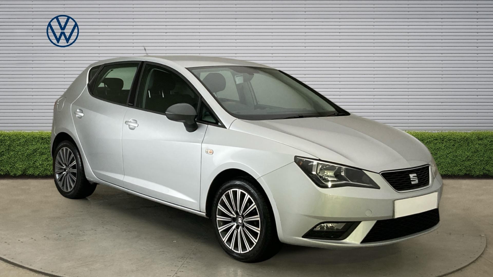 SEAT Ibiza listing photo