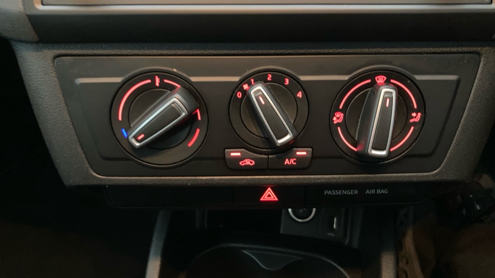 SEAT Ibiza 1.2 TSI 90 Connect 5dr Petrol Hatchback - Image 13