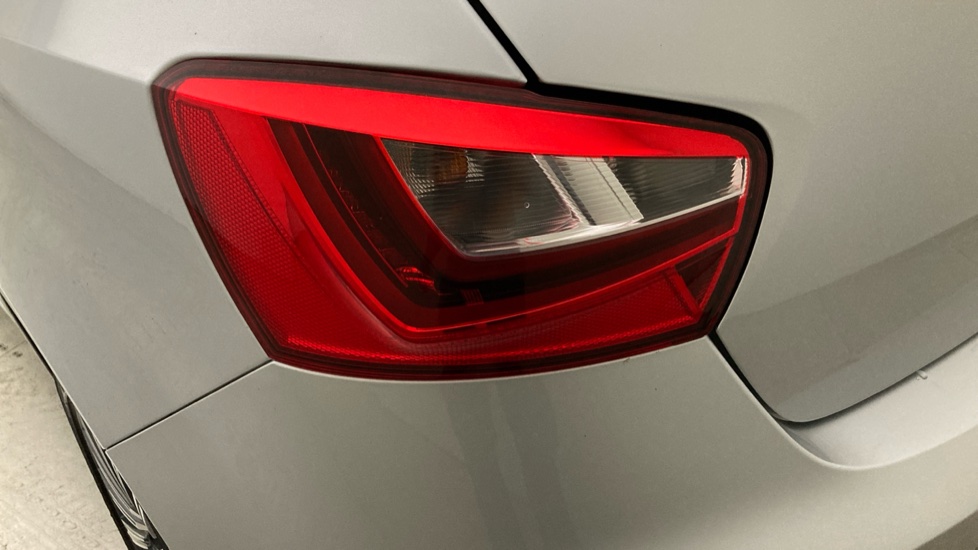 SEAT Ibiza 1.2 TSI 90 Connect 5dr Petrol Hatchback - Image 24