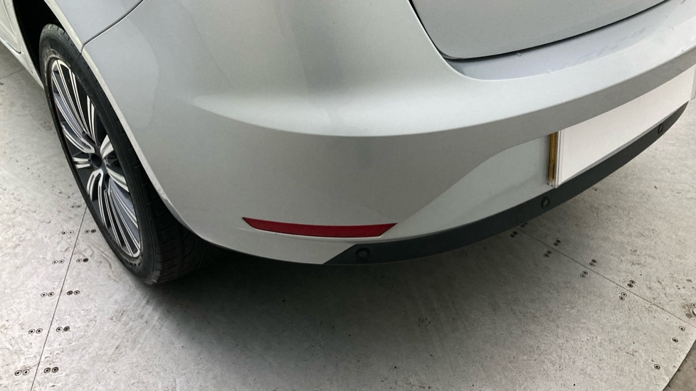 SEAT Ibiza 1.2 TSI 90 Connect 5dr Petrol Hatchback - Image 26