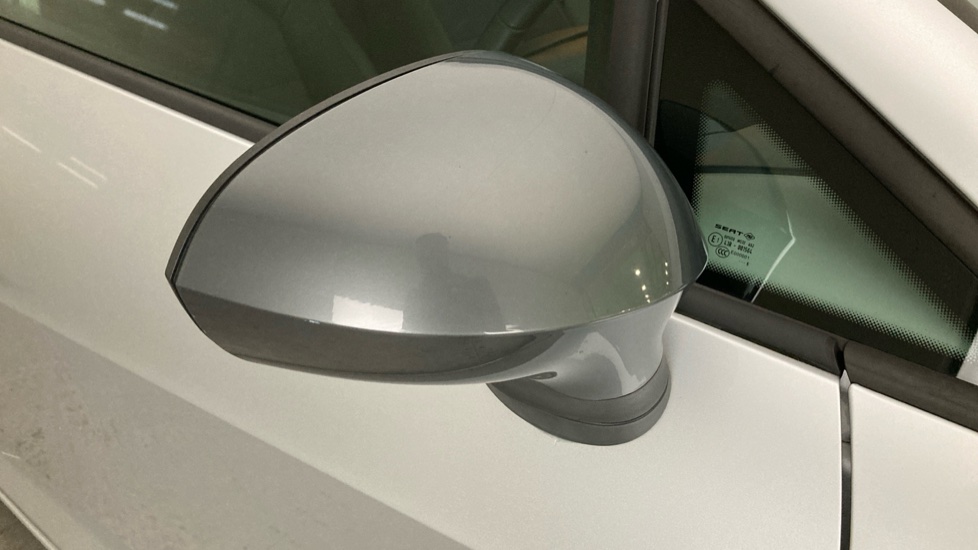 SEAT Ibiza 1.2 TSI 90 Connect 5dr Petrol Hatchback - Image 29