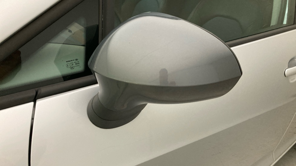 SEAT Ibiza 1.2 TSI 90 Connect 5dr Petrol Hatchback - Image 30
