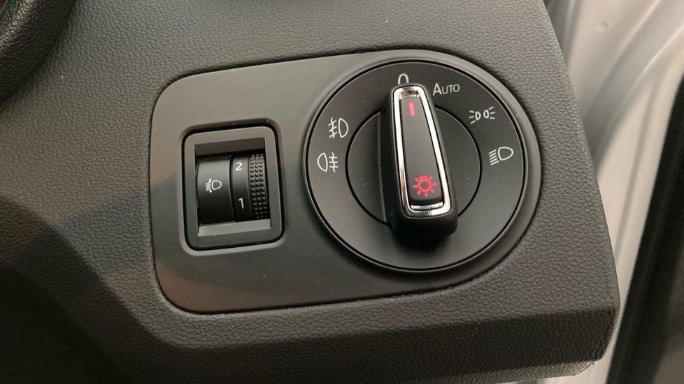 SEAT Ibiza 1.2 TSI 90 Connect 5dr Petrol Hatchback - Image 33