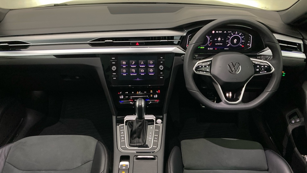 Volkswagen Arteon 1.4 TSI eHybrid R-Line 5dr DSG Estate - Image 9