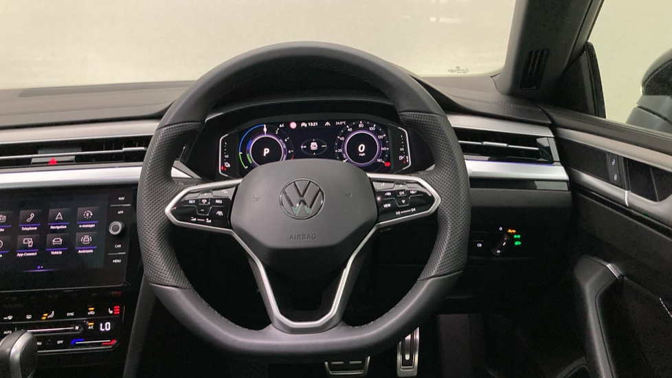 Volkswagen Arteon 1.4 TSI eHybrid R-Line 5dr DSG Estate - Image 10