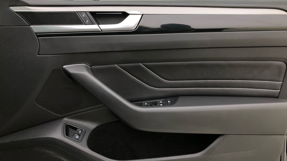 Volkswagen Arteon 1.4 TSI eHybrid R-Line 5dr DSG Estate - Image 19