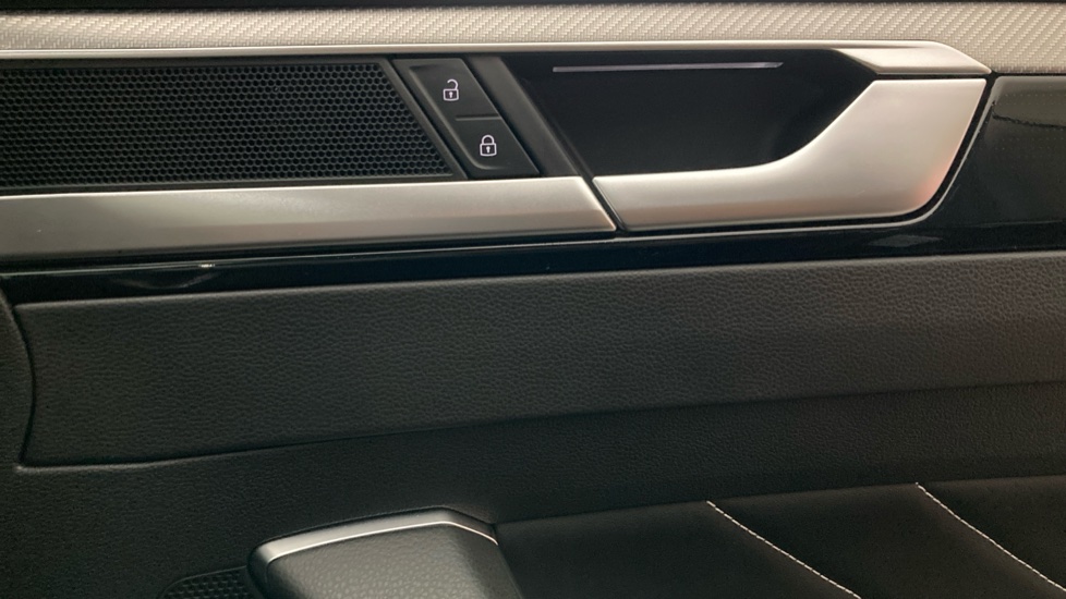 Volkswagen Arteon 1.4 TSI eHybrid R-Line 5dr DSG Estate - Image 30