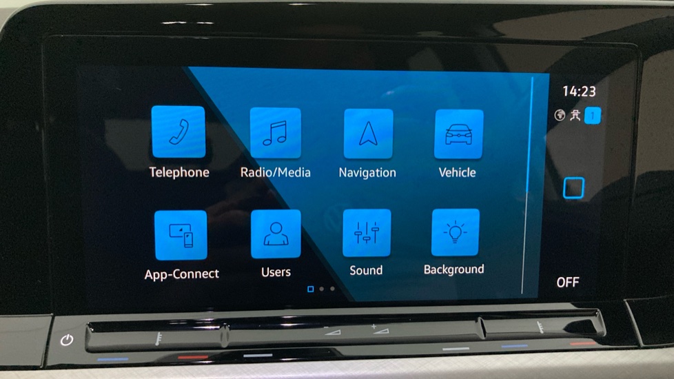 Volkswagen Golf 1.5 TSI 150 Life 5dr Petrol Hatchback - Image 21