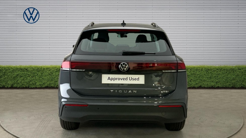 Volkswagen Tiguan 1.5 eTSI Life 5dr DSG Petrol Estate - Image 8