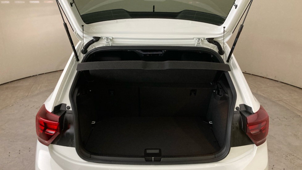 Volkswagen Polo 1.0 TSI R-Line 5dr Petrol Hatchback - Image 20