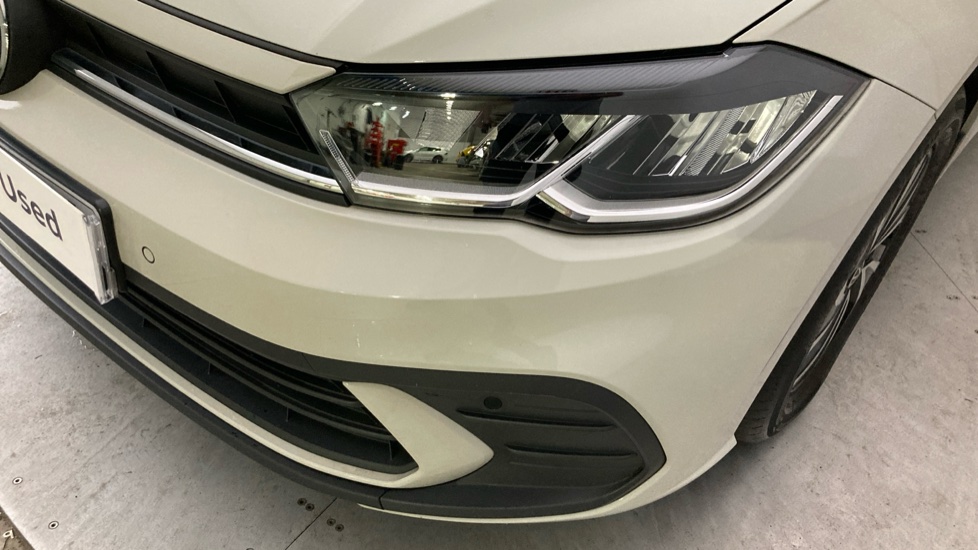Volkswagen Polo 1.0 TSI Life 5dr Petrol Hatchback - Image 33