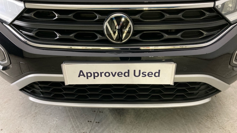 Volkswagen T-Roc 1.0 TSI Life 5dr Petrol Hatchback - Image 34
