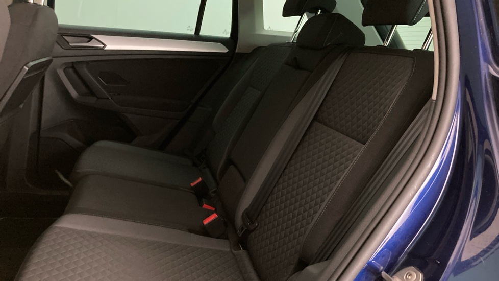 Volkswagen Tiguan 1.5 TSi EVO 150 Match 5dr Petrol Estate - Image 16