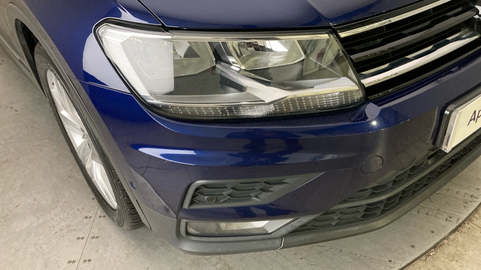 Volkswagen Tiguan 1.5 TSi EVO 150 Match 5dr Petrol Estate - Image 21