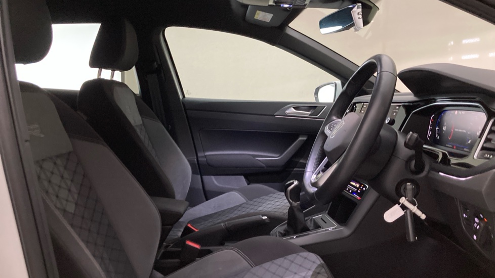 Volkswagen Polo 1.0 TSI R-Line 5dr Petrol Hatchback - Image 15